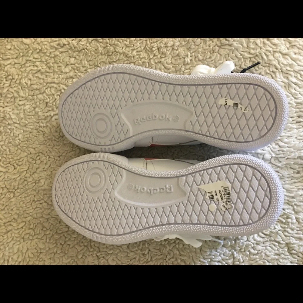Reebok - Picture 11 of 11